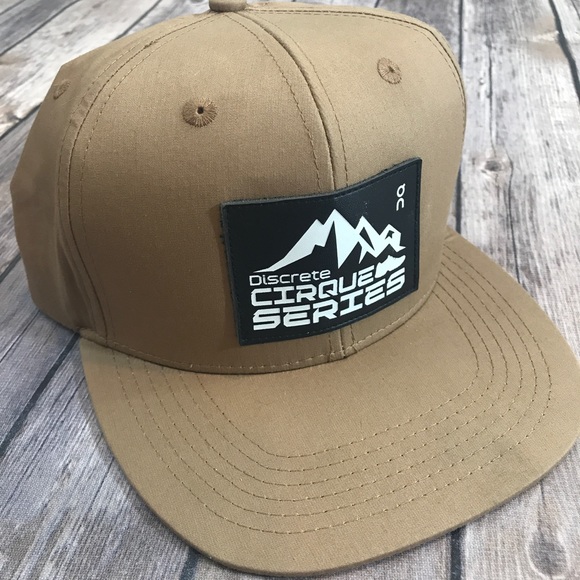 Discrete Other - NWOT Discrete Men's Brown Black Adjustable Hat